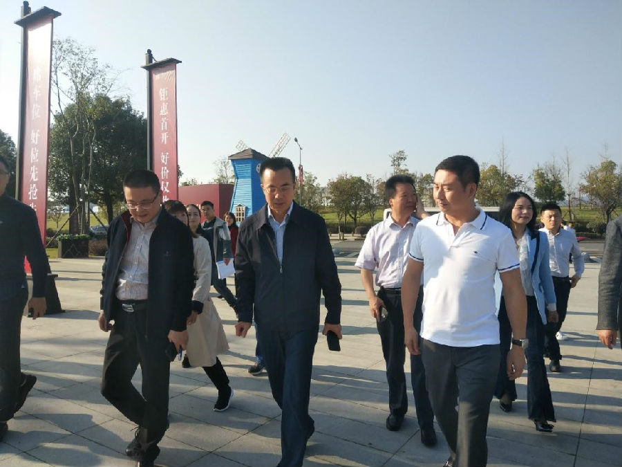 20250219673877.jpg 20114246423.jpg